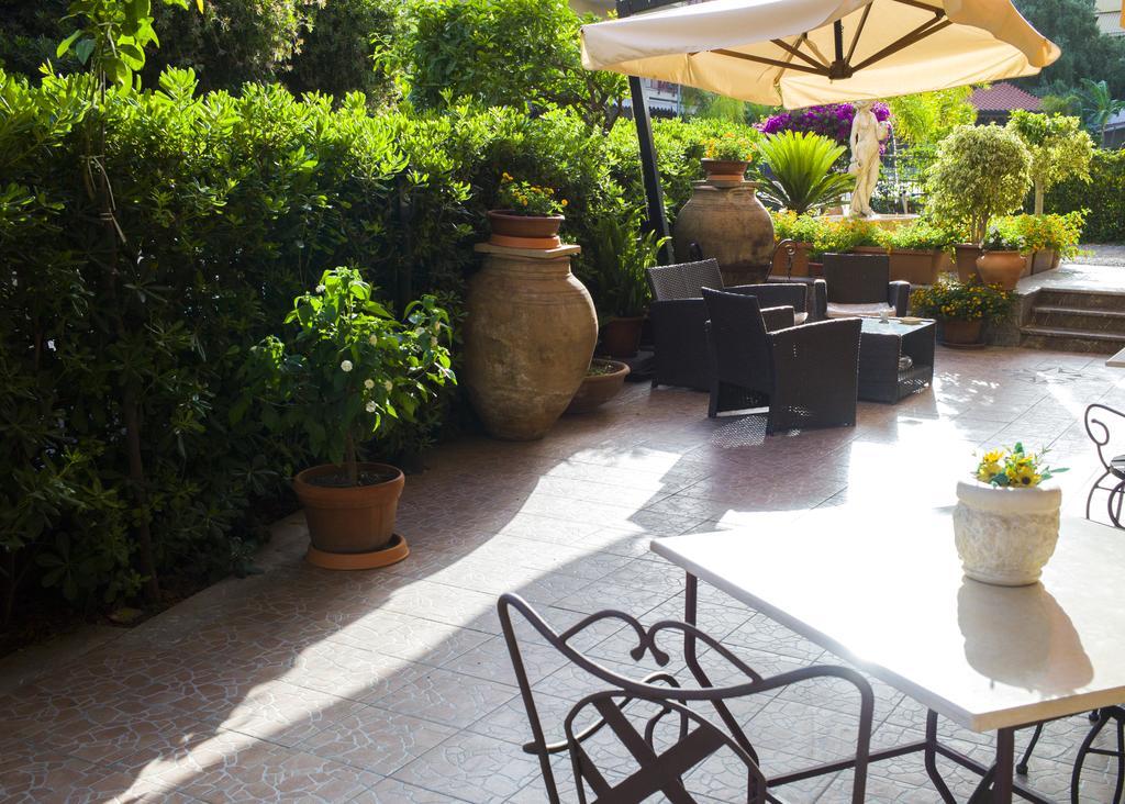 B&B Mareagro Santa Teresa Di Riva Exterior photo